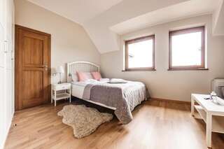 Апартаменты Apartamenty Sun & Snow Rezydencja Park Мельно Studio Apartment - 9 Orła Białego Street-5