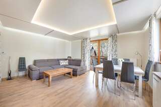 Апартаменты Apartamenty Sun & Snow Rezydencja Park Мельно One-Bedroom Apartment - 11 Orła Białego Street-2